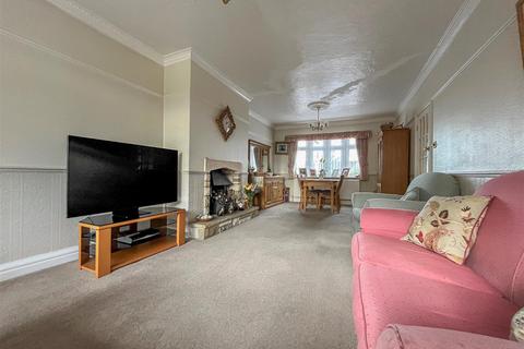 4 bedroom detached house for sale, Little Bushey Lane, Bushey