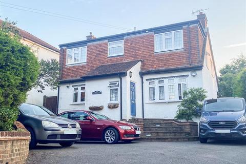 4 bedroom detached house for sale, Little Bushey Lane, Bushey