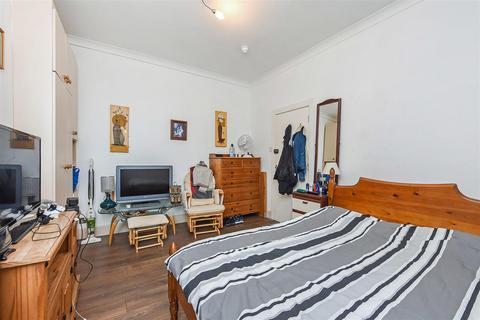 5 bedroom flat for sale, Kingston Road, Portsmouth