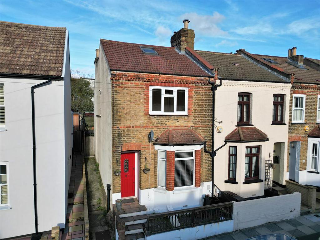 Liddon Road, Bromley, BR1 2 bed end of terrace house for sale £425,000