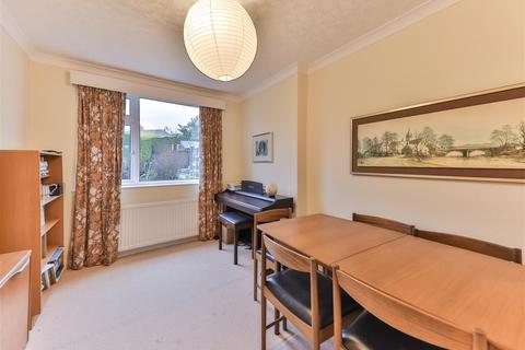 75 Dringthorpe Road, York, YO24 1LF