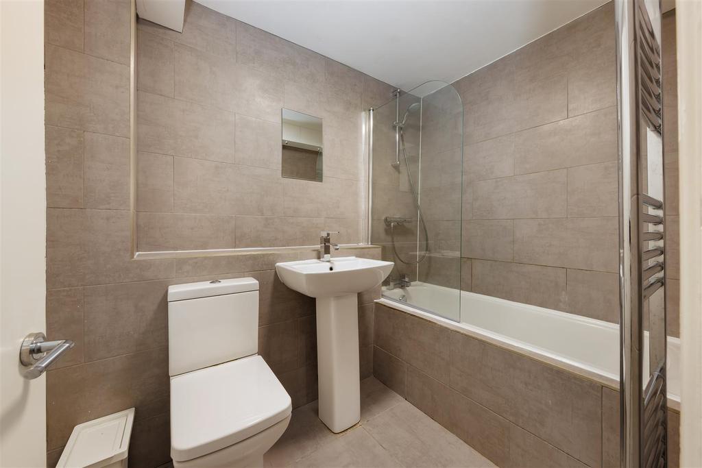Clarendon27 F1-17 A.jpg