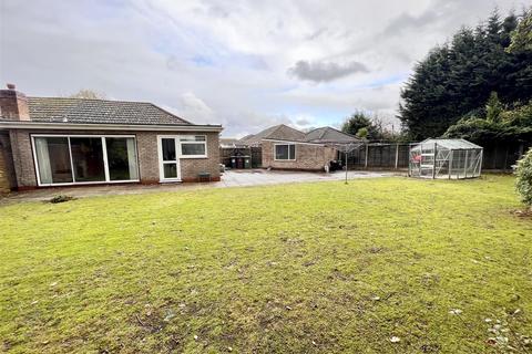 2 bedroom semi-detached bungalow for sale - Bronte Farm Road, Shirley, Solihull