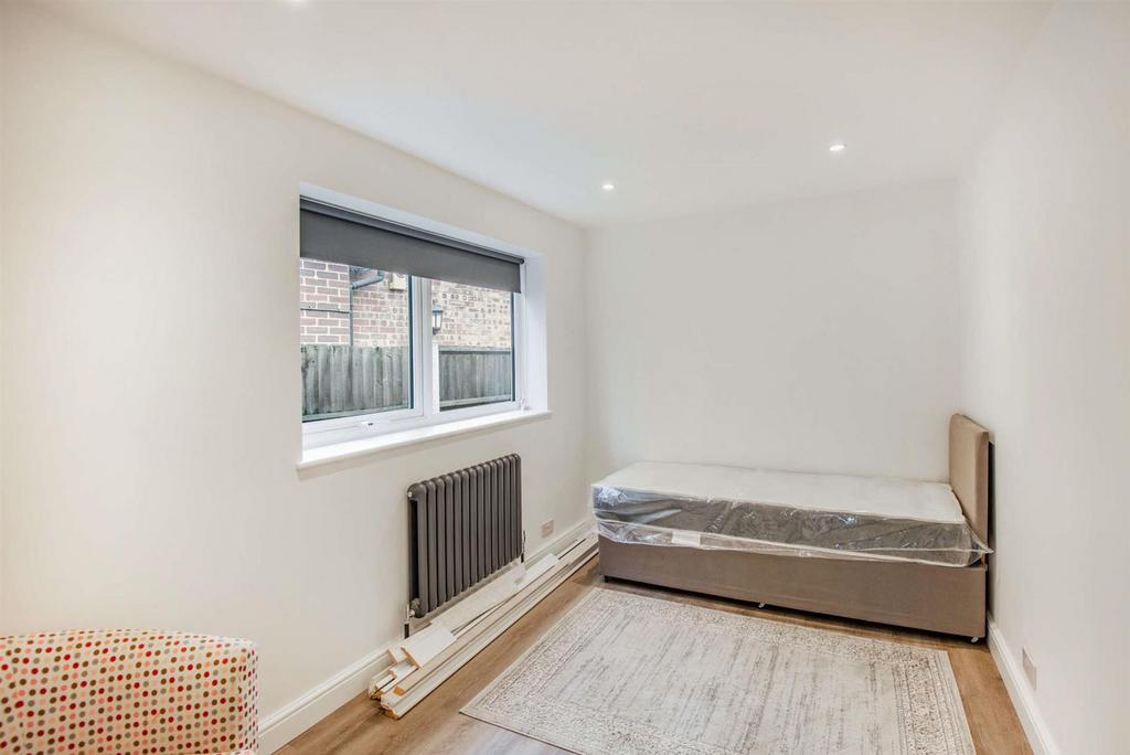8526848-interior10-800.jpg