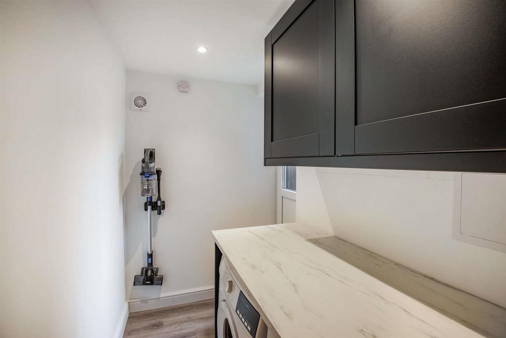 8526848-interior13-800.jpg