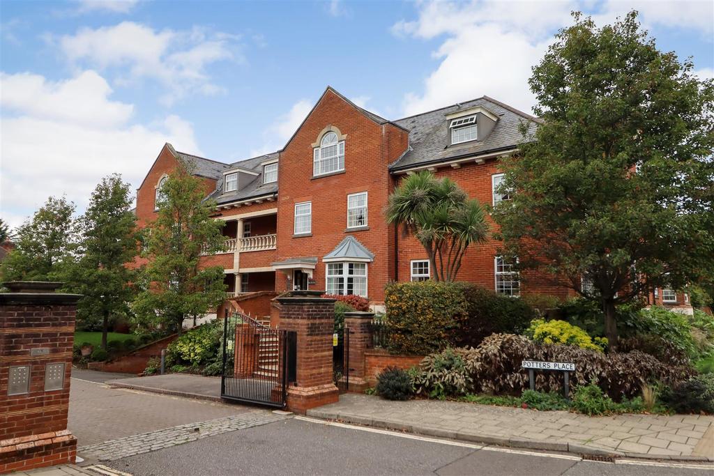 Potters Place, Horsham 2 bed retirement property for sale £485,000