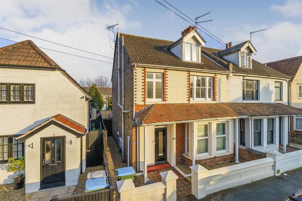 Gordon Avenue, Bognor Regis 2 bed apartment for sale £205,000