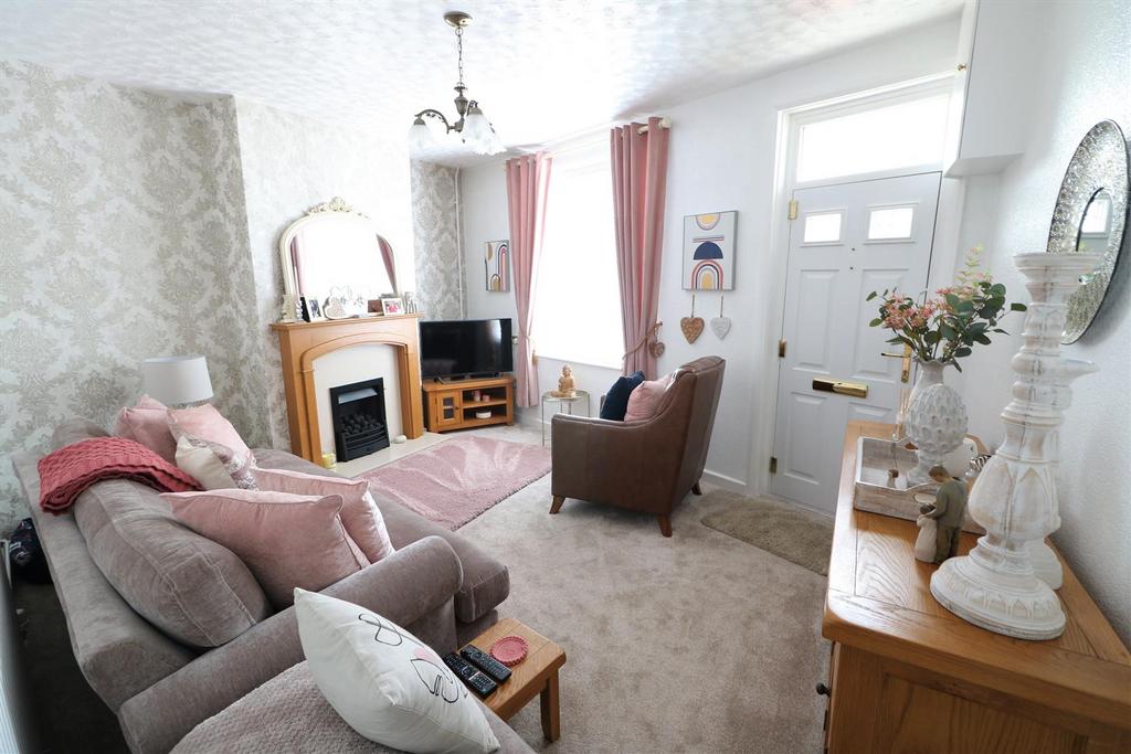 Endon Road, Norton Green, StokeOnTrent 2 bed terraced house £125,000