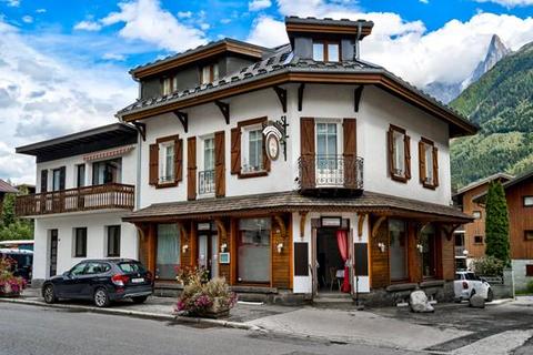 10 bedroom property, Chamonix-Mont-Blanc, Haute-Savoie, Rhône-Alpes