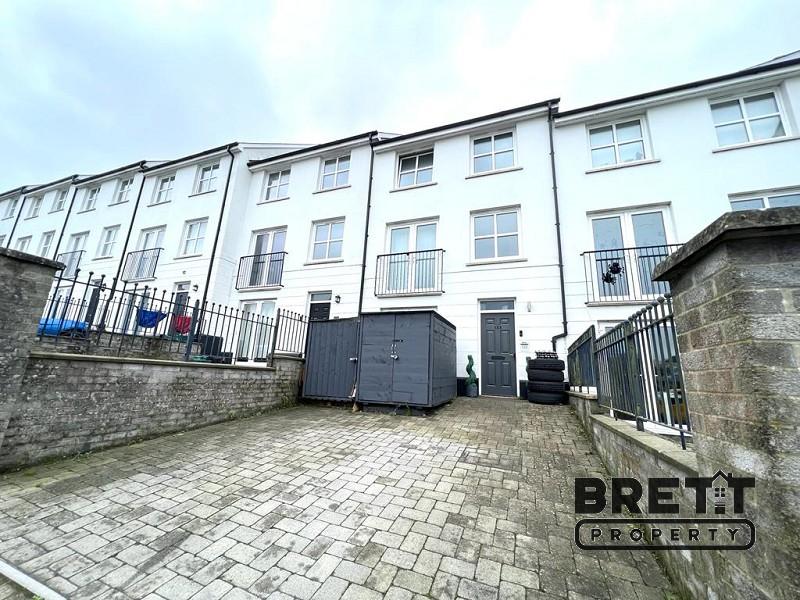 Kensington Gardens, Haverfordwest... 4 bed terraced house £235,000