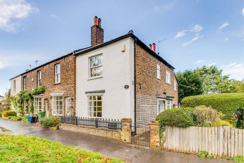 49 Ham Common, Richmond, TW10 7JG