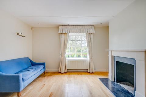 49 Ham Common, Richmond, TW10 7JG