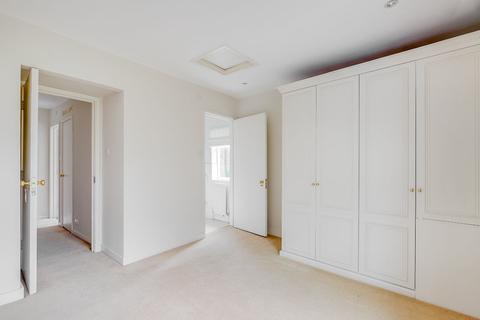 49 Ham Common, Richmond, TW10 7JG