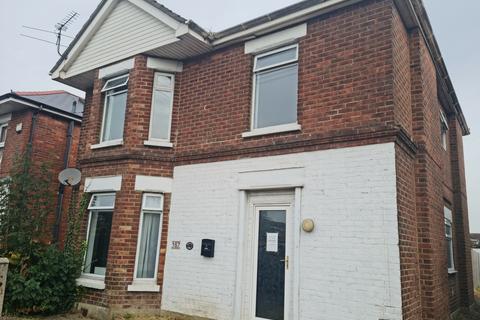 undefined, 6 Bed Student House on Columbia Road