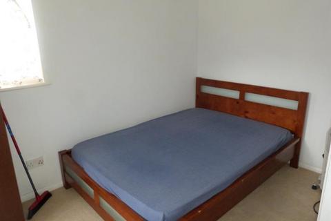 Studio to rent, Chaffinch Close, Edmonton, N9
