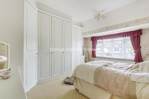 94 Allerford Road, London, SE6 3DF