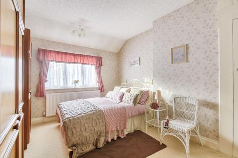 94 Allerford Road, London, SE6 3DF