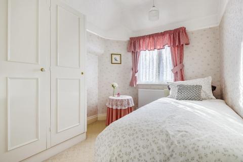 94 Allerford Road, London, SE6 3DF