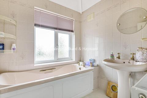 94 Allerford Road, London, SE6 3DF