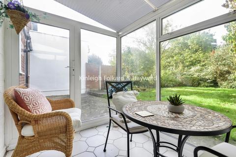 94 Allerford Road, London, SE6 3DF
