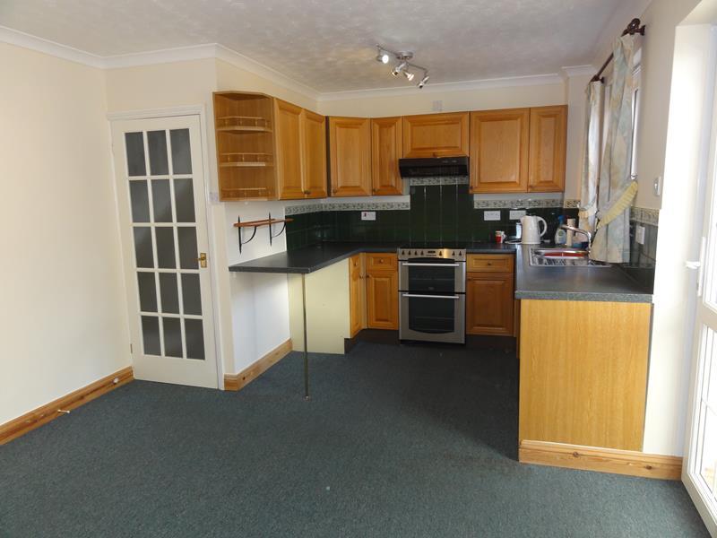 14 Belle Orchard Close, Ledbury, Herefordshire, HR8 3 bed terraced