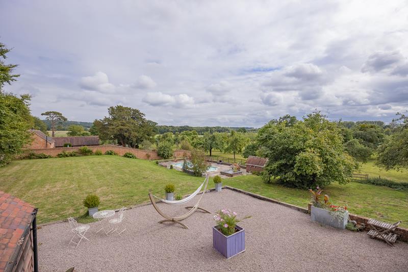 Hazle Manor, Dymock Road, Ledbury, Herefordshire, HR8 7 bed detached