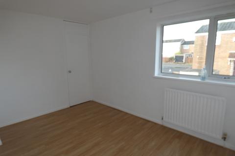 4 bedroom terraced house to rent - Dalwood Court, Hemlington, Middlesbrough, Middlesbrough , TS8 9JG