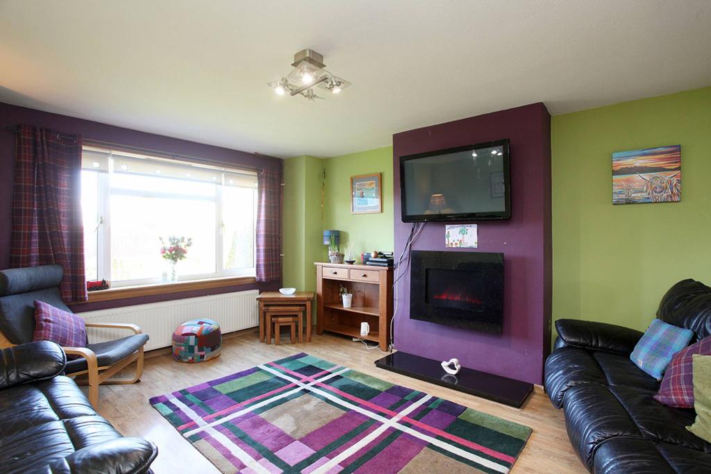 2 St. Marys Place, Kinross, KY13 8BZ 4 bed detached house for sale £