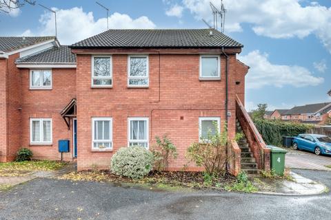 8 Devonish Close, Alcester, B49 6EG