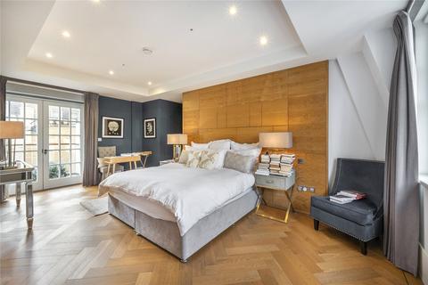 3 bedroom flat for sale, Bedford Street, London
