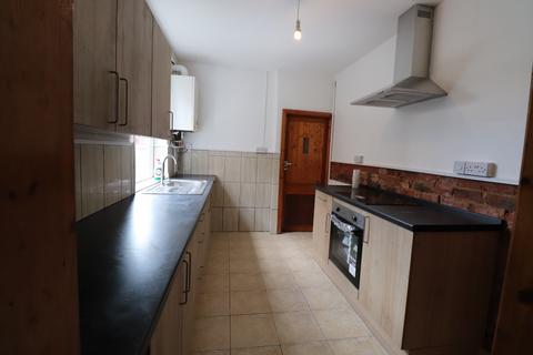 1 bedroom flat to rent, St Leonards Road, Far Cotton, Northampton, NN4