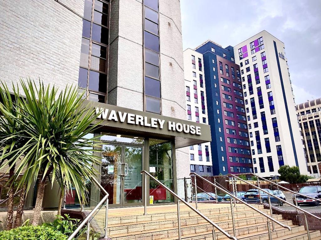 Waverley House main pic.jpg