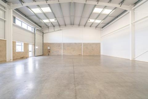 Warehouse to rent, 10D Solent Trade Park, Solent Road, Havant, PO9 1JH