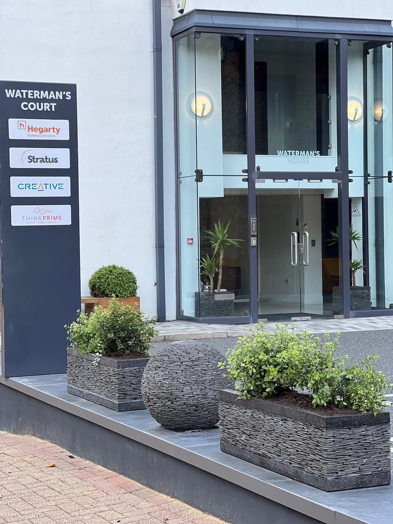 Watermans Court Entrance.jpeg