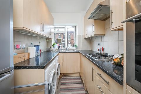 3 bedroom apartment for sale, Barton Court , Barons Court Road, W14
