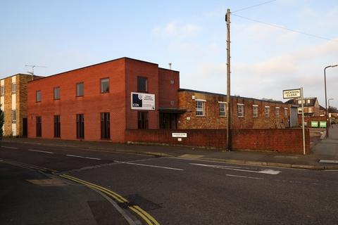 Warehouse to rent, Mountbatten Business Park, 3 Grove Road, Farlington, Portsmouth, PO6 1LX