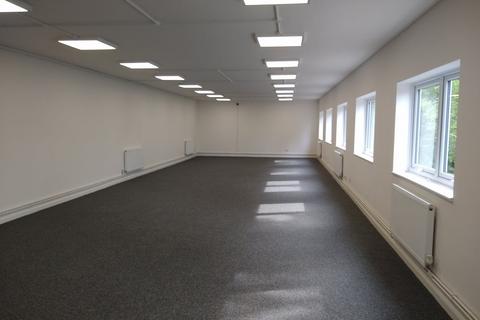 Warehouse to rent, Unit B4 Redlands, Ullswater Crescent, Coulsdon, CR5 2HT