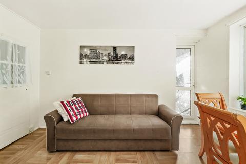2 bedroom flat for sale, Beech Avenue, London W3