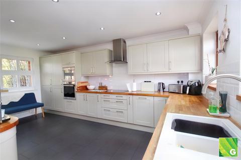 3 bedroom terraced house for sale, Christchurch Road, Kingston, Ringwood, Hampshire, BH24