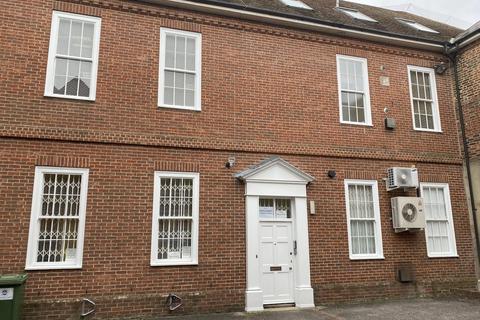 Office to rent - 45 South Street, Chichester, PO19 1DS