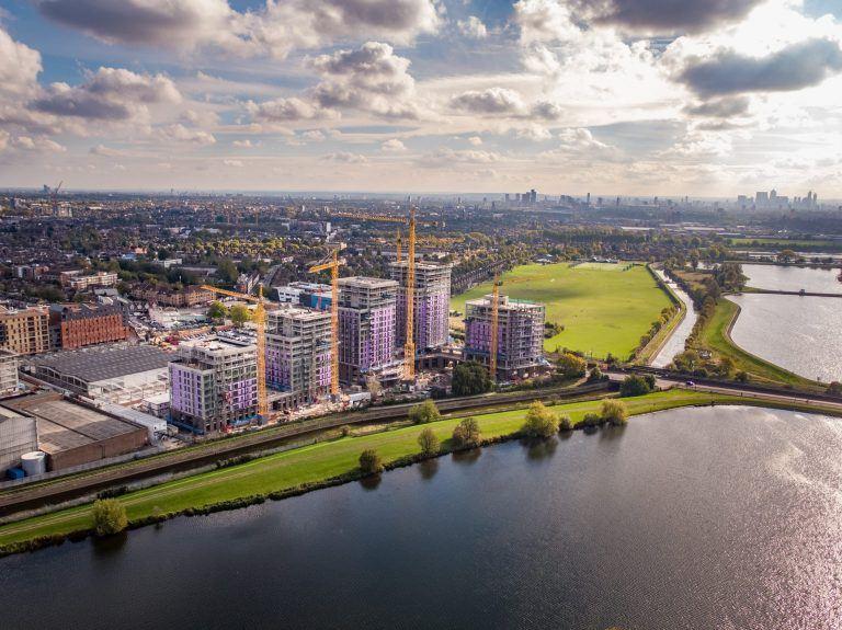 Blackhorse road, London, E17 2 bed flat £2,600 pcm (£600 pw)