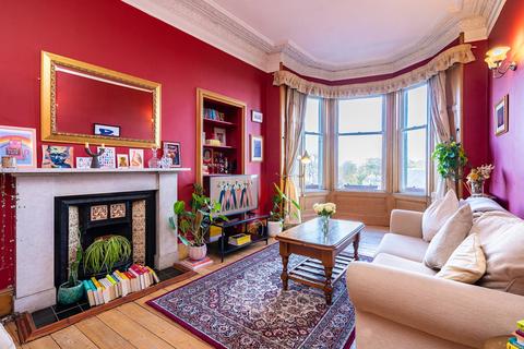 1 bedroom flat for sale, 9/9 Bowhill Terrace, Edinburgh, EH3 5QY