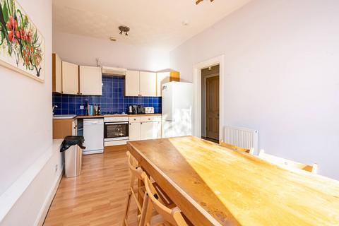 9/9 Bowhill Terrace, Edinburgh, EH3 5QY