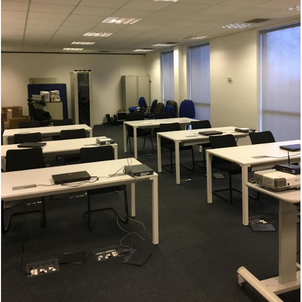 7437 BH Office.PNG