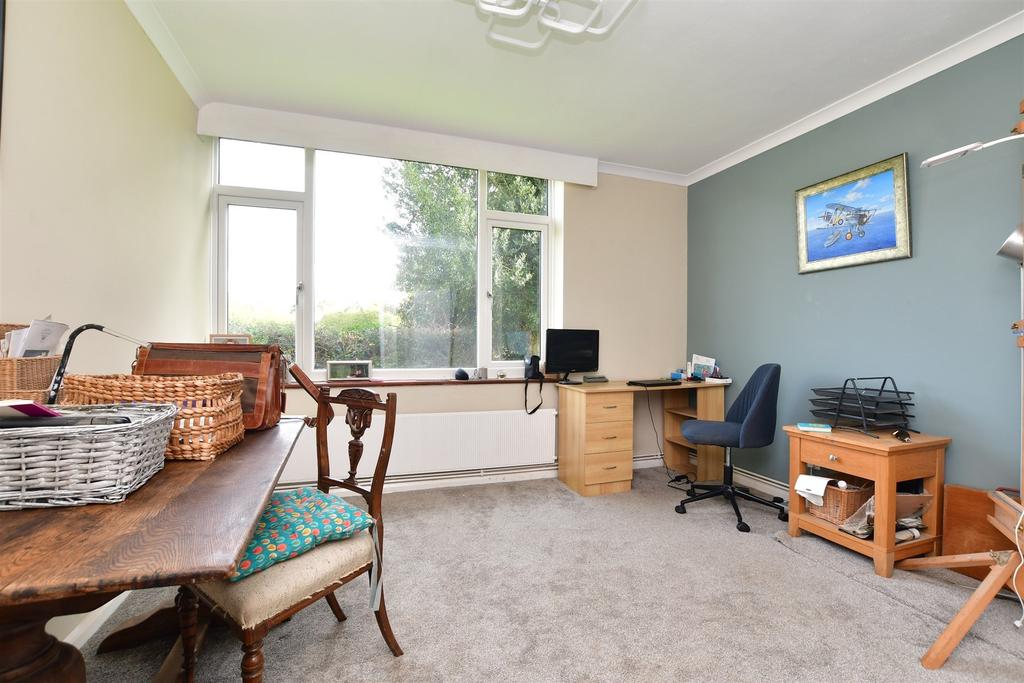 Home Office / Bedroom 6