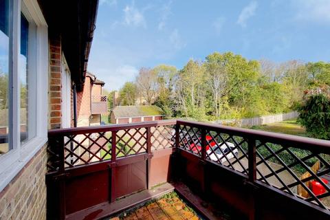 2 bedroom flat for sale - Orford Court, Stanmore, HA7