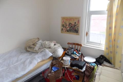 undefined, Wall Street, Blackpool FY1