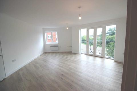 1 bedroom apartment for sale, Foxglove Path, London, SE28 0LR