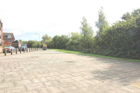 43 Foxglove Path, London, SE28 0LR