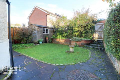 3 bedroom semi-detached house for sale - New Road, Guildford
